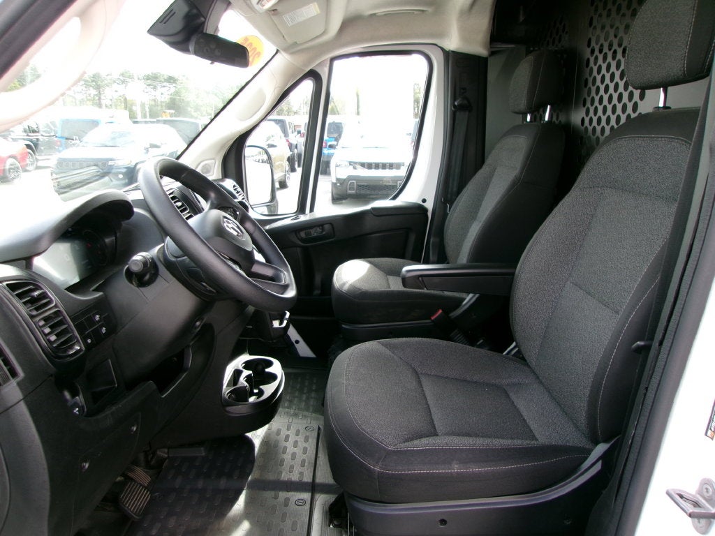 2025 RAM ProMaster 2500 Base