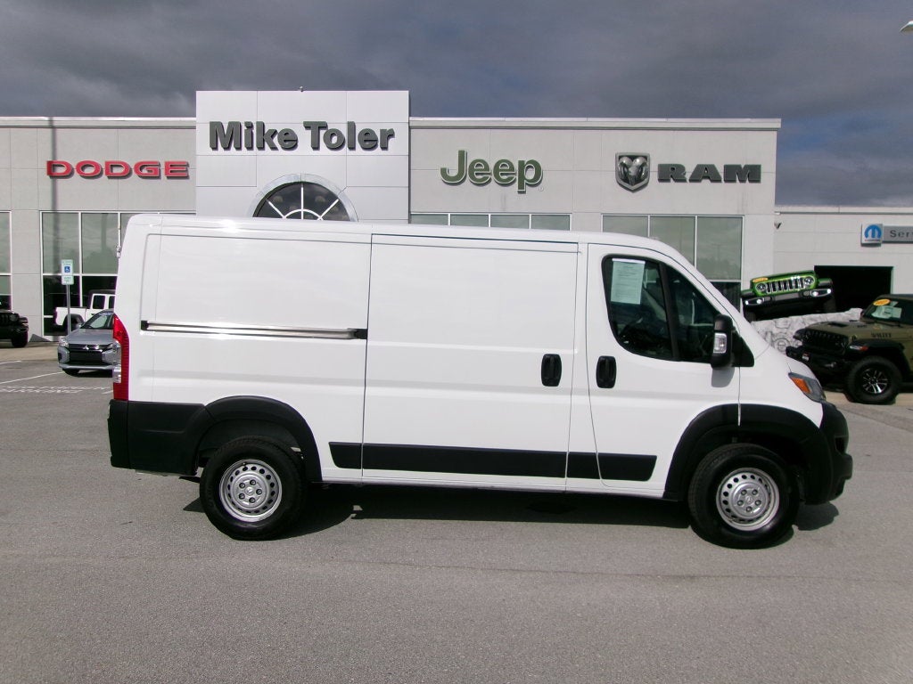 2025 RAM ProMaster 2500 Base