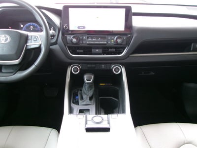 2025 Toyota Grand Highlander XLE