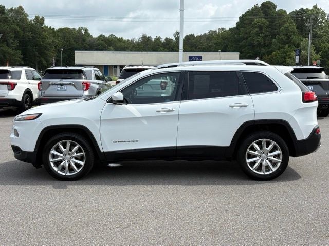 Used 2017 Jeep Cherokee Limited with VIN 1C4PJLDS7HW667813 for sale in Morehead City, NC