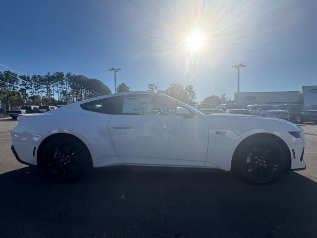 2025 Ford Mustang GT Fastback