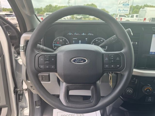 2024 Ford Chassis Cab F-350® XL