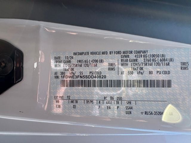 2025 Ford Econoline Cutaway E-350 SRW