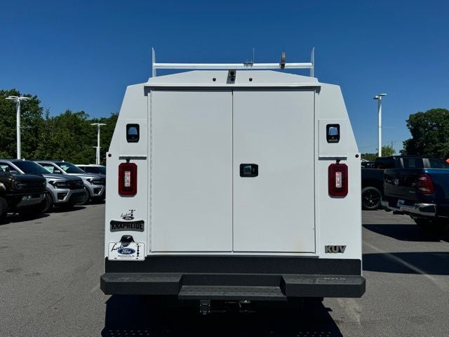 2025 Ford Econoline Cutaway E-350 SRW