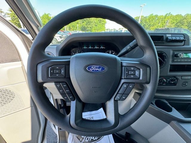 2025 Ford Econoline Cutaway E-350 SRW