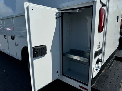 2025 Ford Econoline Cutaway E-350 SRW