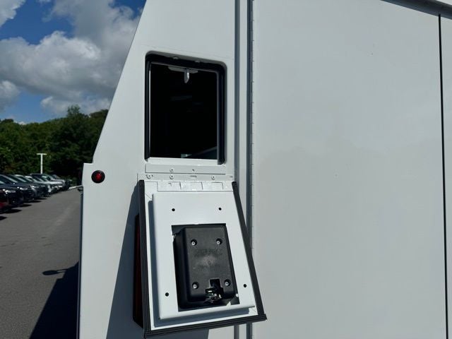 2025 Ford Econoline Cutaway E-350 SRW