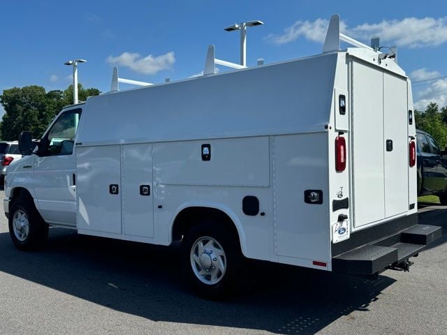 2025 Ford Econoline Cutaway E-350 SRW