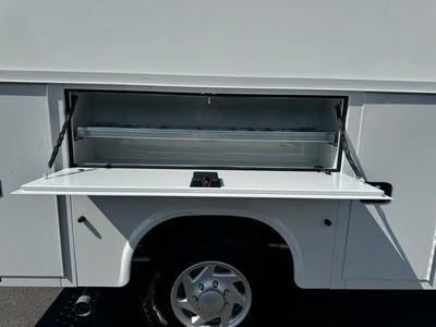 2025 Ford Econoline Cutaway E-350 SRW