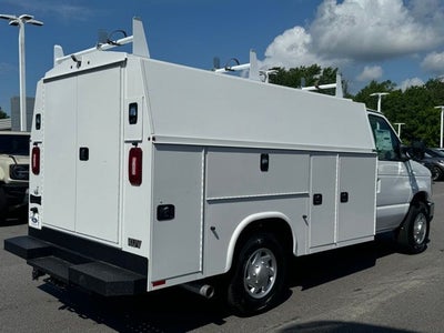 2025 Ford Econoline Cutaway E-350 SRW