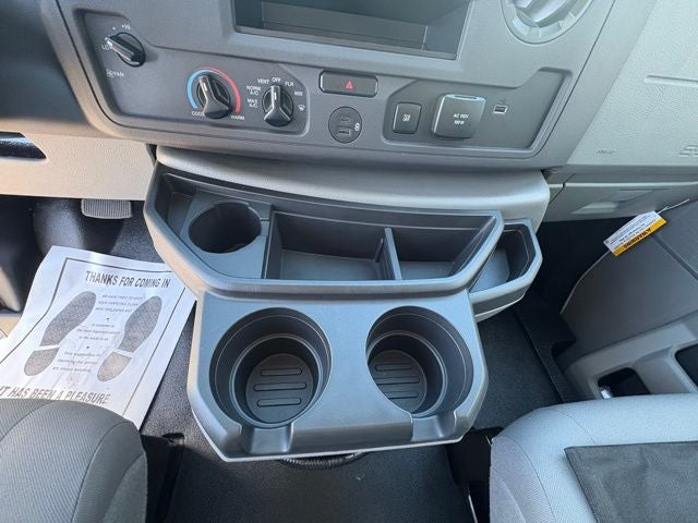 2025 Ford Econoline Cutaway E-350 SRW