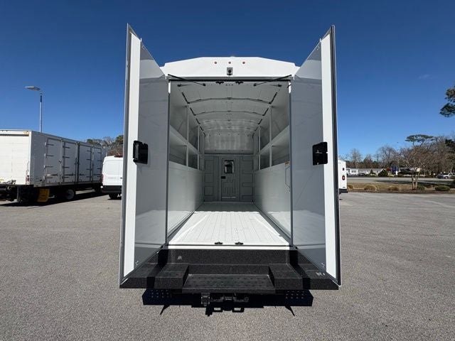 2025 Ford Econoline Cutaway E-350 SRW