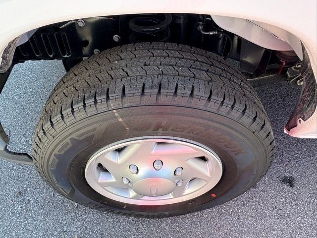 2025 Ford Econoline Cutaway E-350 SRW