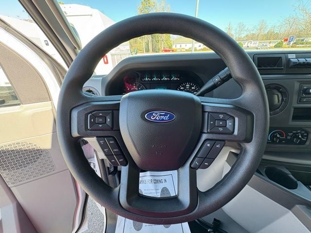 2025 Ford Econoline Cutaway E-350 SRW