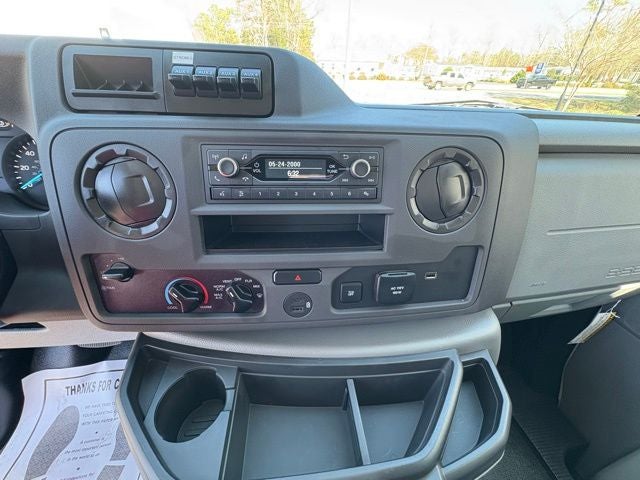 2025 Ford Econoline Cutaway E-350 SRW