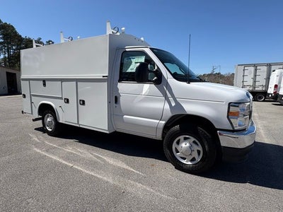 2025 Ford Econoline Cutaway E-350 SRW