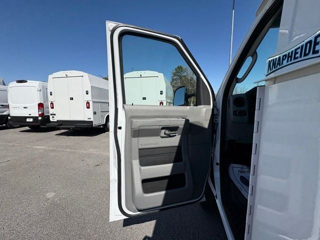 2025 Ford Econoline Cutaway E-350 SRW