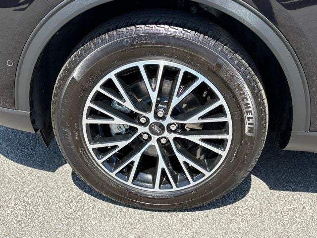 2024 Ford Escape Plug-In Hybrid Base