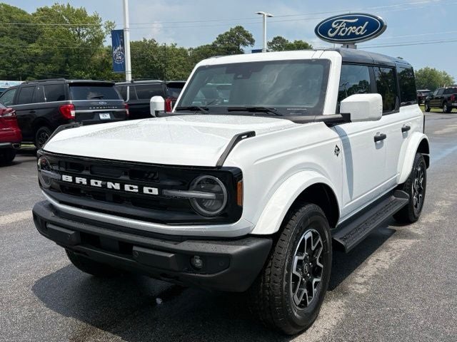 2026 Ford Bronco Outer Banks®