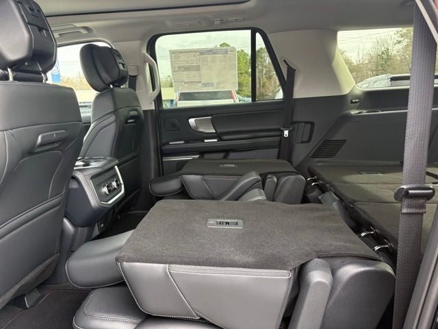 2026 Ford Expedition MAX Platinum®