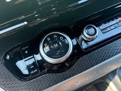 2026 Ford Expedition MAX Platinum®