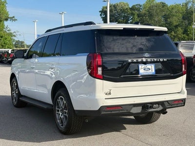 2025 Ford Expedition Active