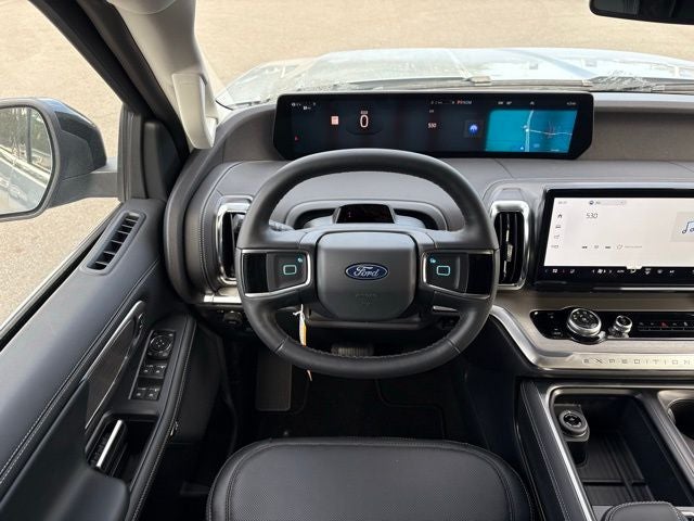 2026 Ford Expedition Platinum®
