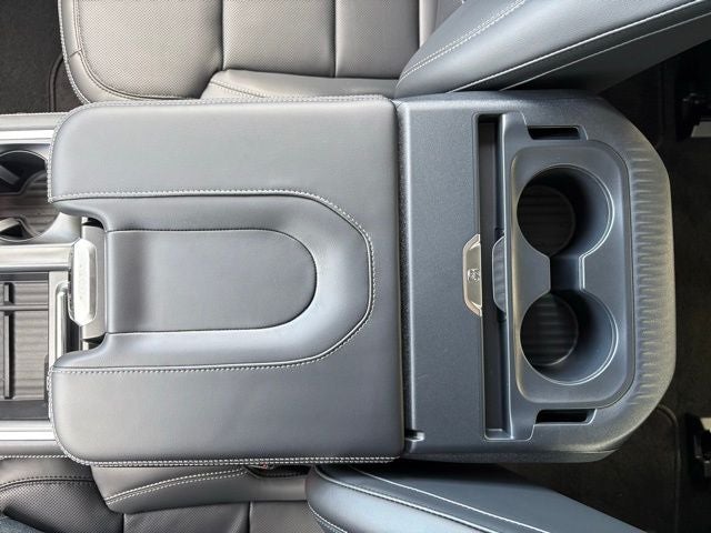 2026 Ford Expedition Platinum®