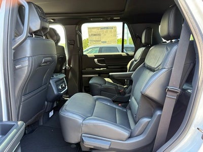 2026 Ford Expedition Platinum®