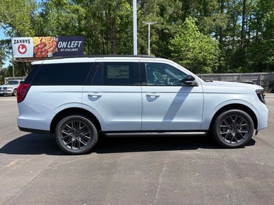 2026 Ford Expedition Platinum®