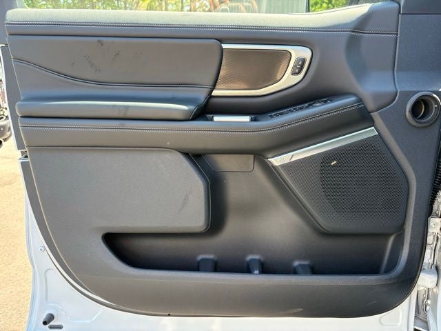 2026 Ford Expedition Platinum®