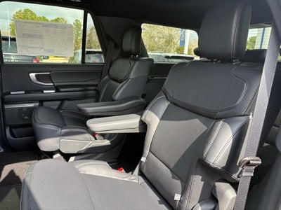 2026 Ford Expedition Platinum®