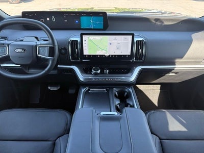 2026 Ford Expedition Platinum®