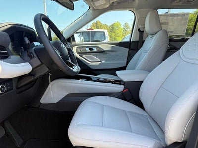 2026 Ford Explorer Platinum™