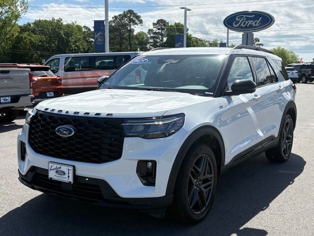 2025 Ford Explorer ST-LINE 4WD (PL535)'s photo