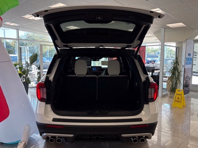 2027 Ford Explorer Platinum