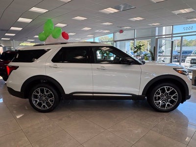 2027 Ford Explorer Platinum