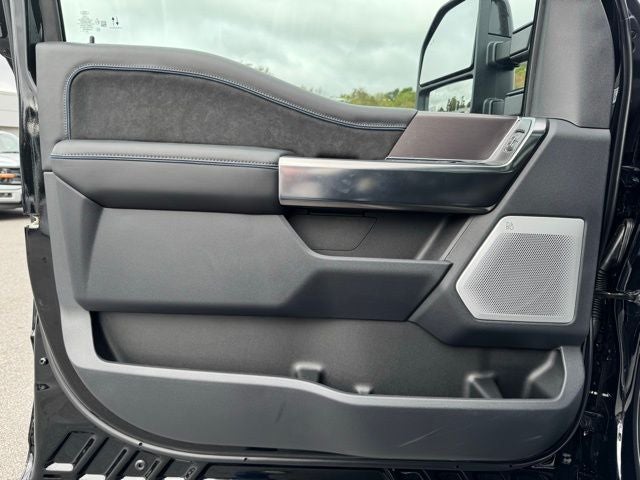 2026 Ford Super Duty F-250® Platinum®