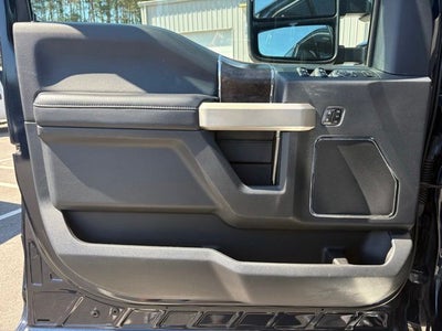 2022 Ford F-350SD Lariat