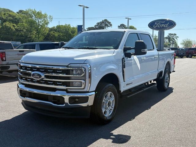 2026 Ford Super Duty F-350® XLT