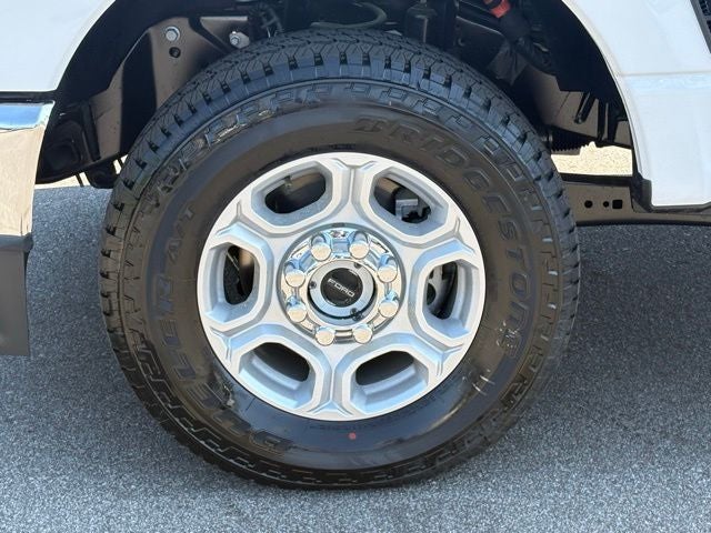 2026 Ford Super Duty F-350® XLT