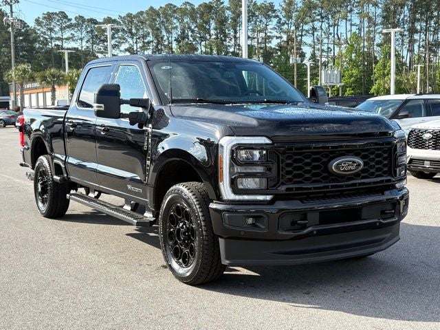 2026 Ford Super Duty F-350® Lariat®