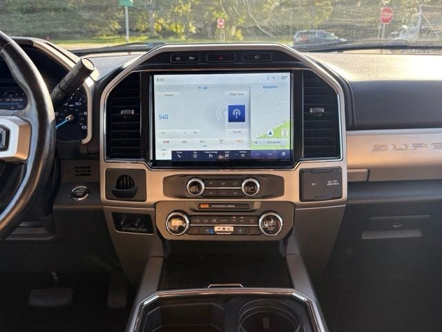 2022 Ford F-350SD Lariat