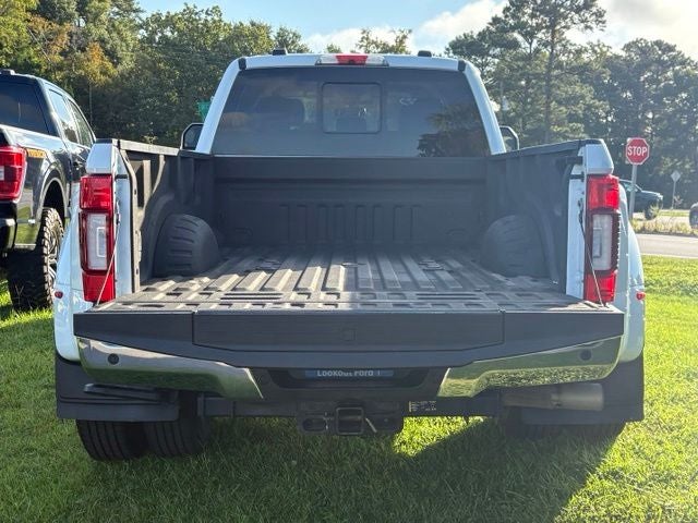2022 Ford F-350SD Lariat