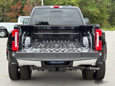 2026 Ford Super Duty F-350® Lariat®