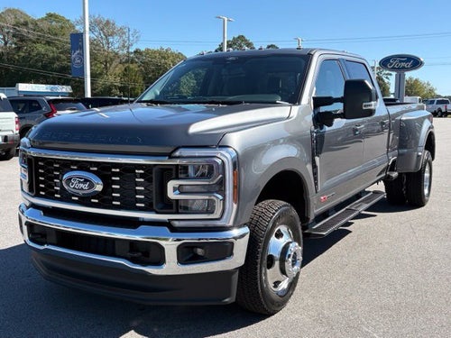 2027 Ford Super Duty F-350® XLT