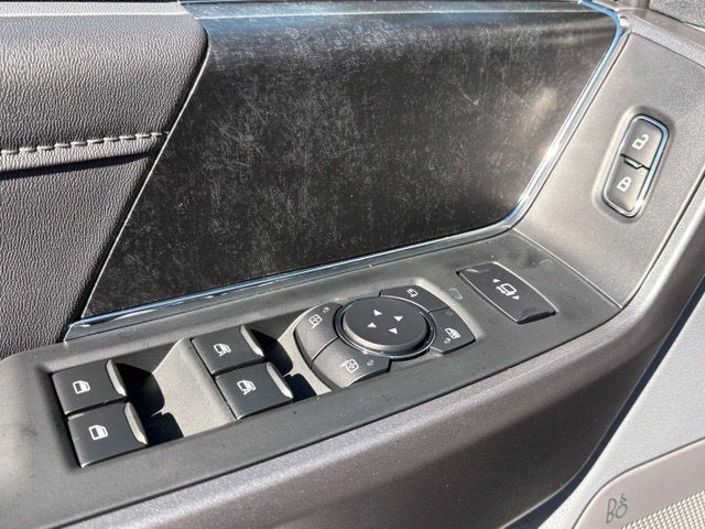 2027 Ford Super Duty F-350® XLT