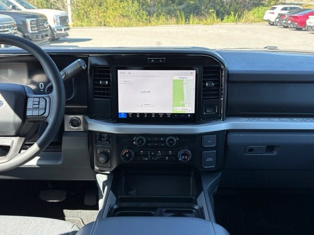 2027 Ford Super Duty F-350® XLT
