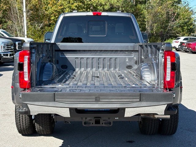 2027 Ford Super Duty F-350® XLT