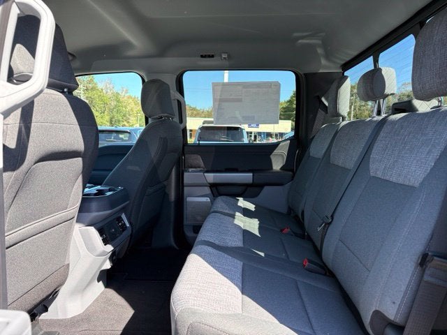 2027 Ford Super Duty F-350® XLT